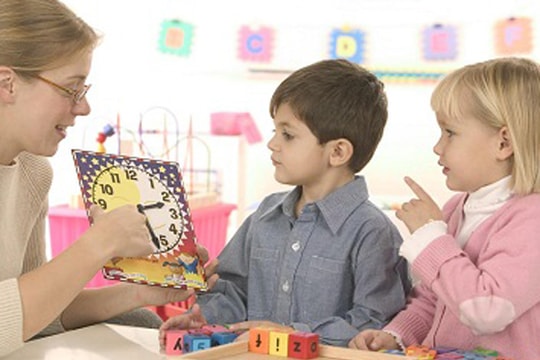 Khói thuốc ảnh hưởng đến khả năng đọc và làm toán của trẻ em