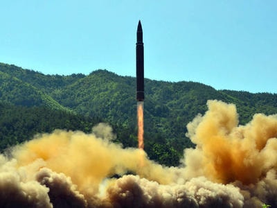 Cựu đại sứ Mỹ tại LHQ kêu gọi Tổng thống Trump sớm tấn công Triều Tiên