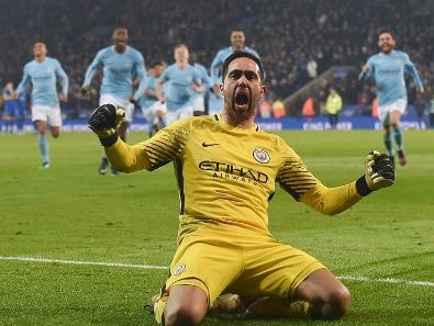 'Đấu súng' nghẹt thở, Man City đoạt vé bán kết cúp Liên đoàn