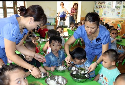 Thành phố Vinh chính thức triển khai thu tiền phục vụ bán trú mầm non