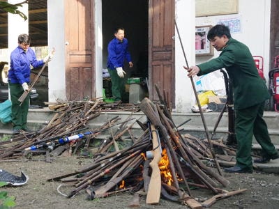 Nghệ An tiêu hủy gần 300 khẩu súng