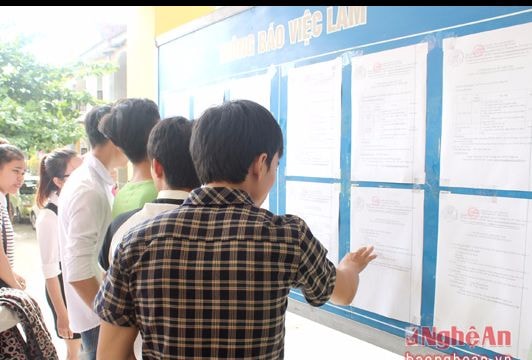 Nghệ An: Hơn 11.000 người trong độ tuổi lao động xin trợ cấp thất nghiệp