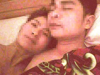 Cho thôi việc Chủ tịch xã quan hệ bất chính nữ cán bộ