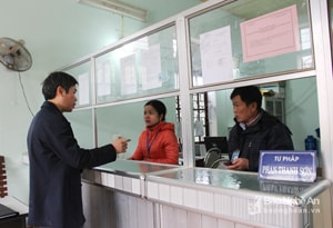 Nghĩa Đàn: Công chức kế toán vắng mặt tại trụ sở không có lý do