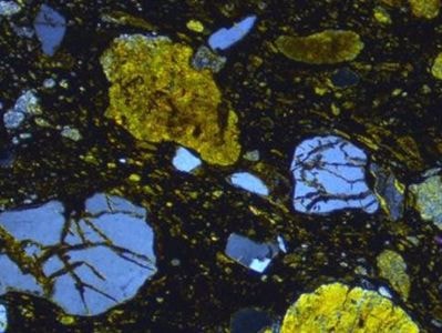 Tìm thấy khoáng chất có trong bụi vũ trụ ở Scotland