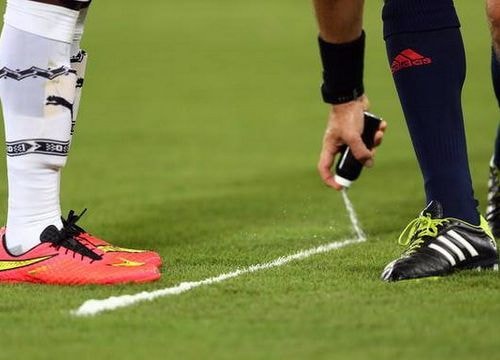 Trọng tài sắp mất đi 'bảo bối' vì FIFA vi phạm tác quyền