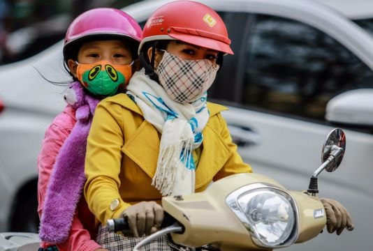 Sai lầm thường gặp của người lớn khi giữ ấm cho trẻ