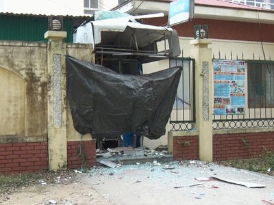 Nghệ An: Nổ banh cây ATM lúc rạng sáng, phòng bảo vệ rung chuyển