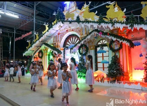 Không khí Giáng sinh về khắp muôn nơi