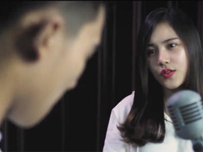 Cô gái người Nghệ gây sốt với bản mashup 31 hit V-pop