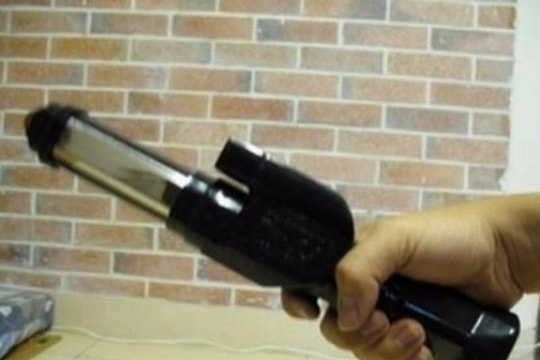 Giả công an, chích điện cướp xe SH trên quốc lộ 1