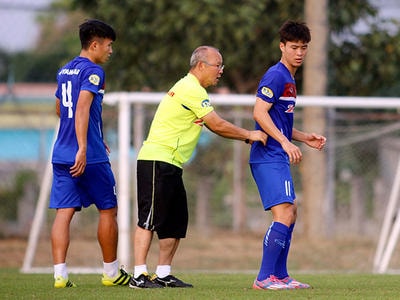 HLV Park Hang Seo đang 'chơi dao'?