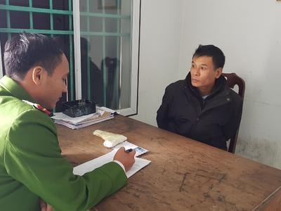 Một tháng lần theo kẻ buôn ma túy chuyên mang súng 'phòng thân'