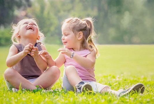 Bí mật trong cách nuôi dạy khác người của các bố mẹ có con thiên tài