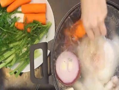 Cách nấu súp gà bổ dưỡng cho mùa lạnh