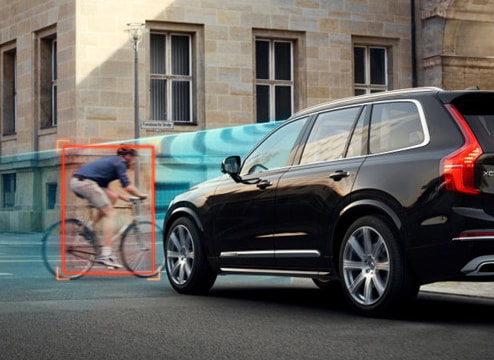 Những tính năng an toàn thông minh trên xe hơi hiện đại