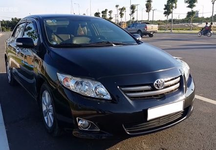 Toyota Việt Nam triệu hồi hơn 8.000 xe Altis lỗi túi khí