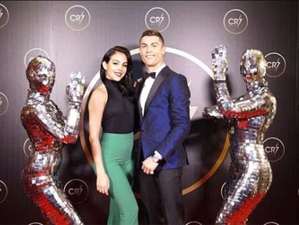 Ronaldo tự tổ chức Gala mừng thành công trong năm 2017