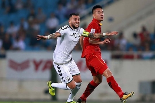 Công Vinh 'nổ bom tấn' thứ 2 cho CLB TP HCM?