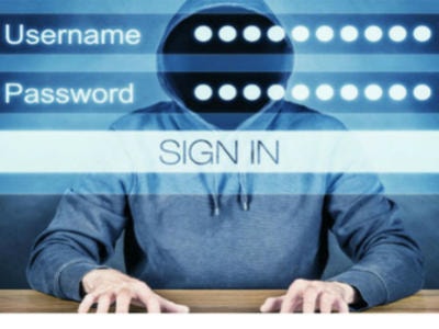 Ngân hàng khuyến cáo bảo vệ mật khẩu sau vụ lộ hơn 400.000 email