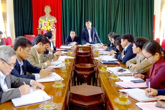 Trưởng ban Dân vận Tỉnh ủy kiểm tra quy chế dân chủ cơ sở tại huyện Yên Thành