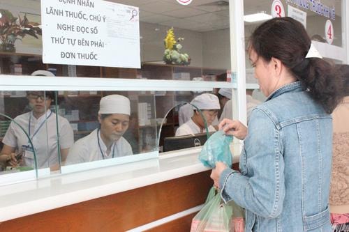 Giá thuốc biệt dược gốc giảm mạnh nhờ đấu thầu thuốc quốc gia