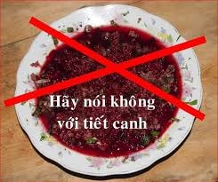 Chàng trai vạm vỡ còn da bọc xương vì ăn tiết canh