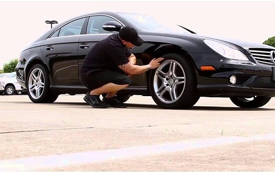 Cách kiểm tra và bảo dưỡng xe ô tô trước những chuyến đi xa