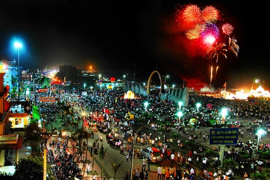 Nghệ An đặt mục tiêu đón 4,2 triệu lượt khách du lịch trong năm 2018 