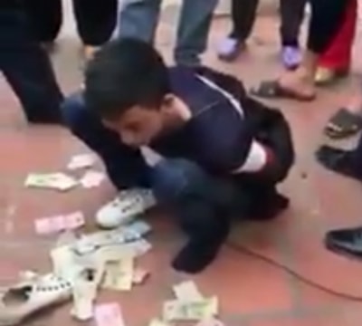 Trộm tiền công đức ở đền, nam thanh niên bị đánh bầm dập 