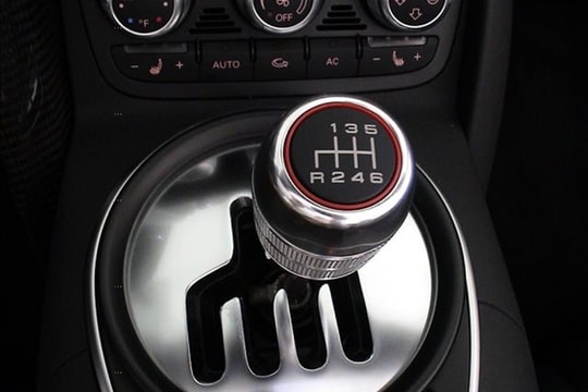 Vì sao hộp số sàn ngày càng bị thất sủng?