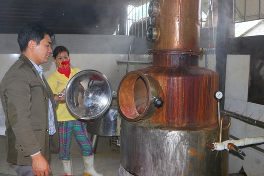 Người phục hưng làng nghề truyền thống ở Nghi Đức