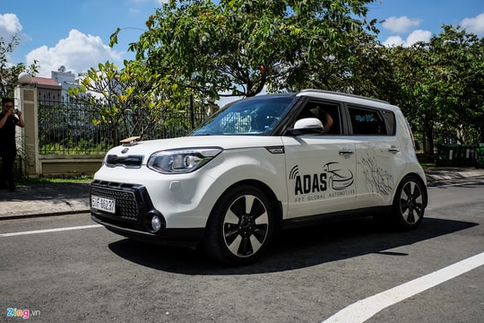 Xe tự lái đầu tiên đang thử nghiệm ở TP. Hồ Chí Minh