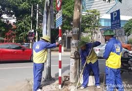 Dỡ bỏ biển cấm dừng, cấm đỗ xe trên đường Lê Mao (TP Vinh) 