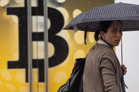 Sập giá tiền ảo Bitcoin khi Hàn Quốc 'tuyên bố rắn'