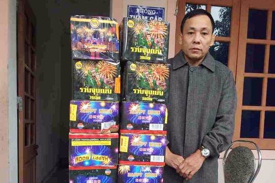 Bắt giữ 53 kg pháo hoa trên xe Toyota Vios