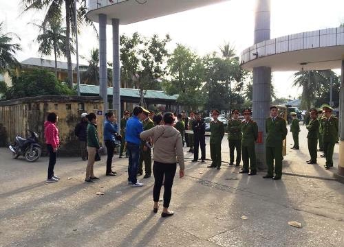 Hai can phạm bỏ trốn khi đi điều trị tại bệnh viện