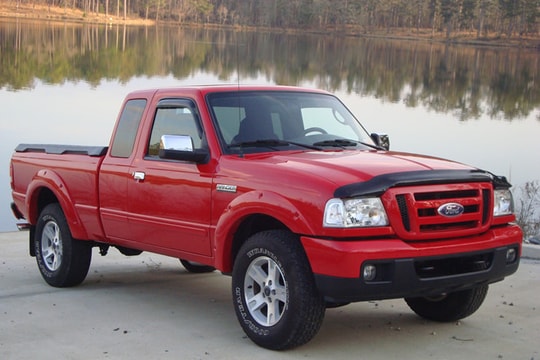 Ford kêu gọi ngừng sử dụng Ranger đời 2006