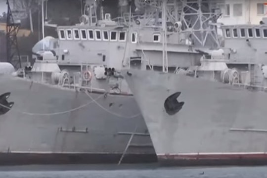 Tướng Ukraine nghi ngờ Nga có âm mưu khi trả tàu quân sự ở Crimea