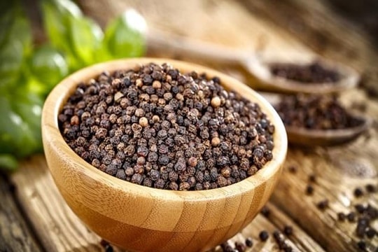 Người “ngửi không khí cũng béo” nên ăn nhiều tiêu đen