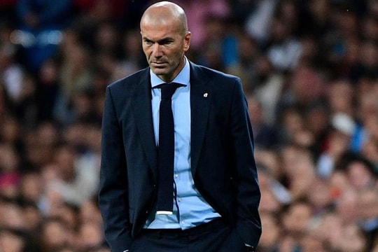 Bao giờ HLV Zidane bị sa thải ?