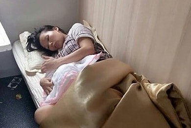 Hành khách Nghệ An bất ngờ chuyển dạ trên tàu Thống Nhất