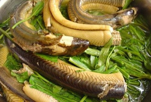 Cá chạch nấu hẹ - món ăn cải thiện phong độ đàn ông