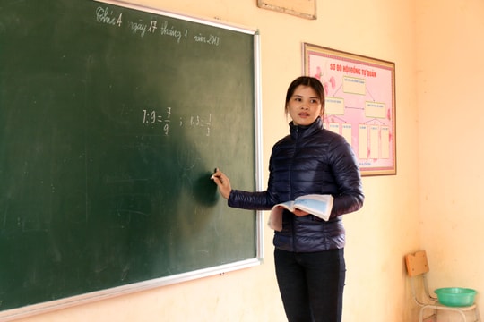 Lời kể của cô giáo đỡ đẻ cho sản phụ bên đường ở Nghệ An