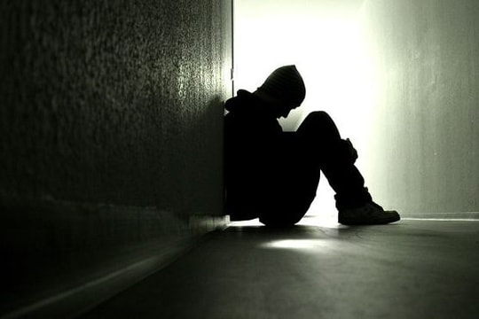 Thời kỳ 'giông bão và stress': Giới trẻ rạch tay, hủy hoại bản thân