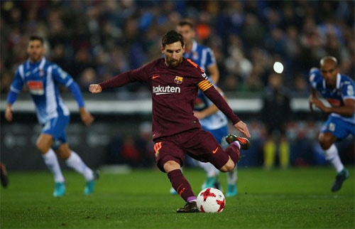 Messi đá hỏng penalty, Barca thua trận đầu tiên trong mùa giải