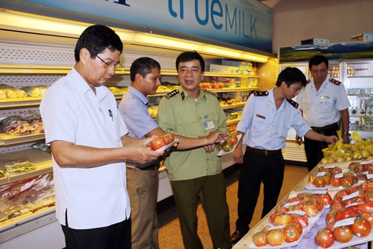 Năm 2017, Nghệ An phát hiện hơn 7.000 vụ vi phạm kinh doanh hàng hóa