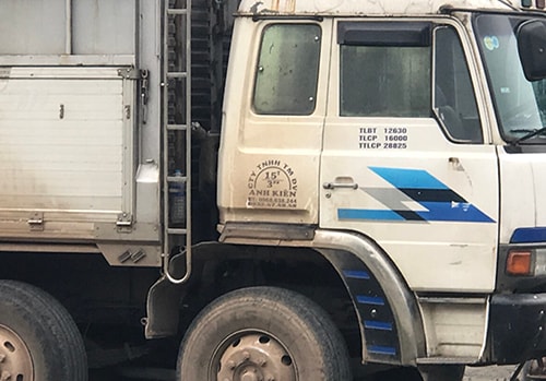 Xe tải 'làm xiếc' trên quốc lộ vì tài xế dùng ma túy