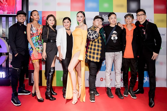 Angela Phương Trinh sexy “bỏng mắt“