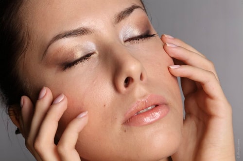 11 bất thường trên khuôn mặt cảnh báo bạn mắc bệnh